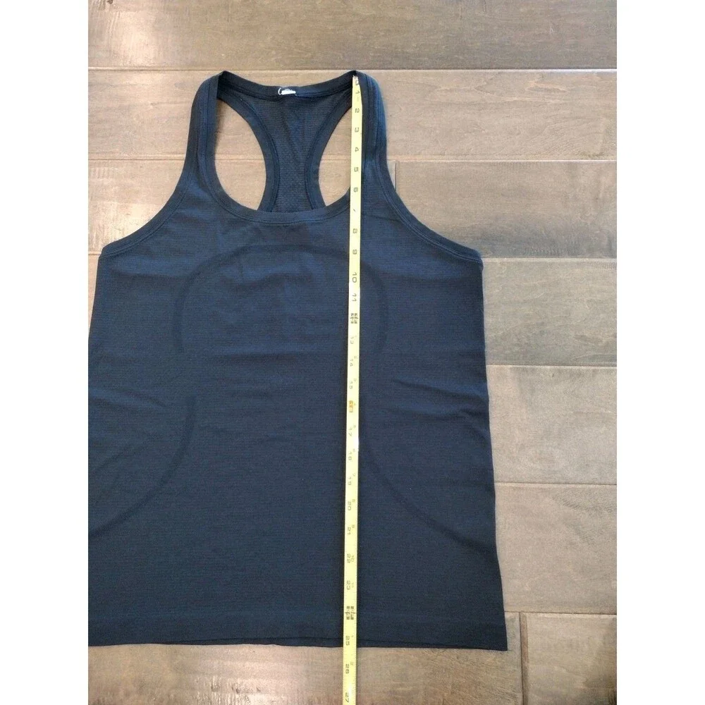 LULULEMON Women's EUC Swiftly Tech Black sleeveless tank top - size 10